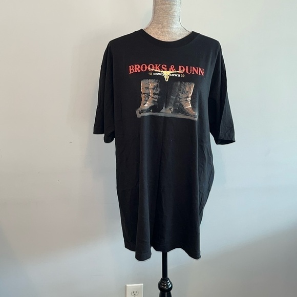 Brooks & Dunn Cowboy Town Tour Western Graphic T Shirt
Black XXL Short Sleeve - Picture 1 of 7